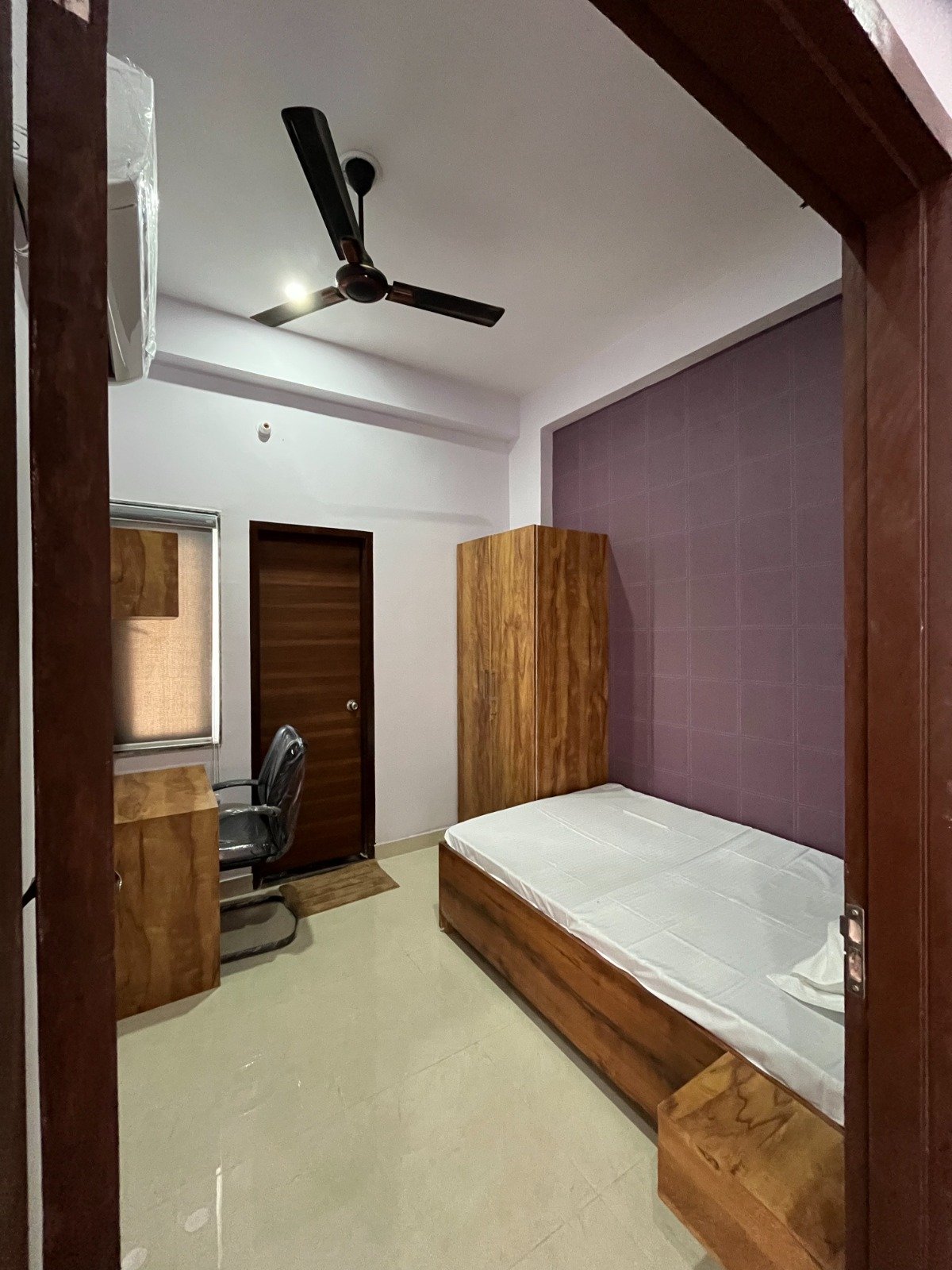 Single Room. The Cosmos - PG & Hostel For Girls.